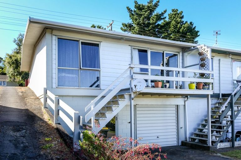 Photo of property in 164-168 Frankley Road, Frankleigh Park, New Plymouth, 4310