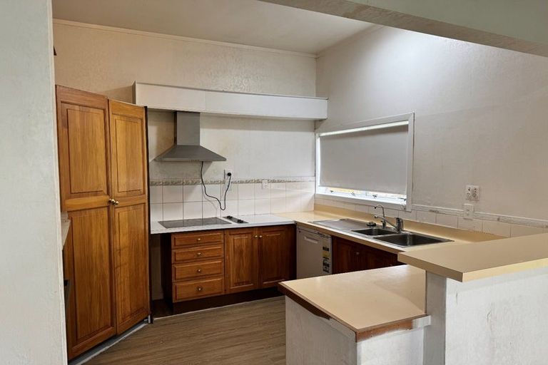 Photo of property in 76 Manuroa Road, Takanini, 2112