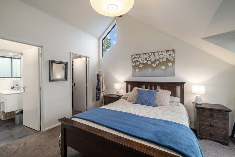 Photo of property in 37b Highland Place, Avonhead, Christchurch, 8042