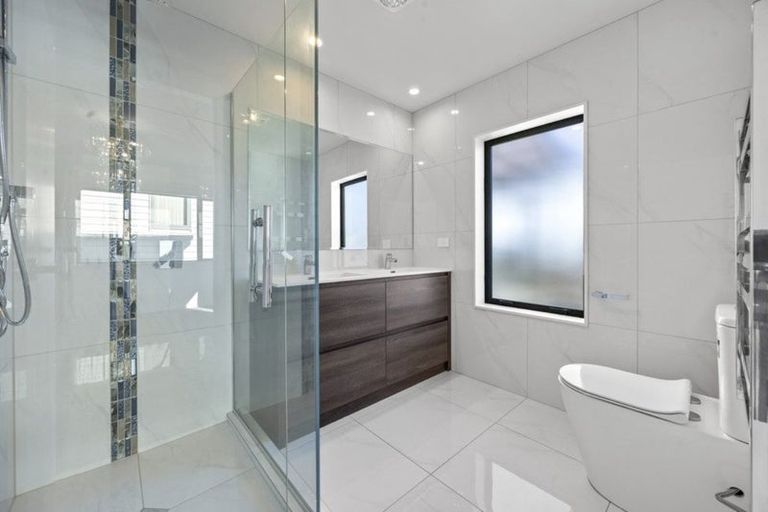 Photo of property in 16 Lime Hill Rise, Flat Bush, Auckland, 2019