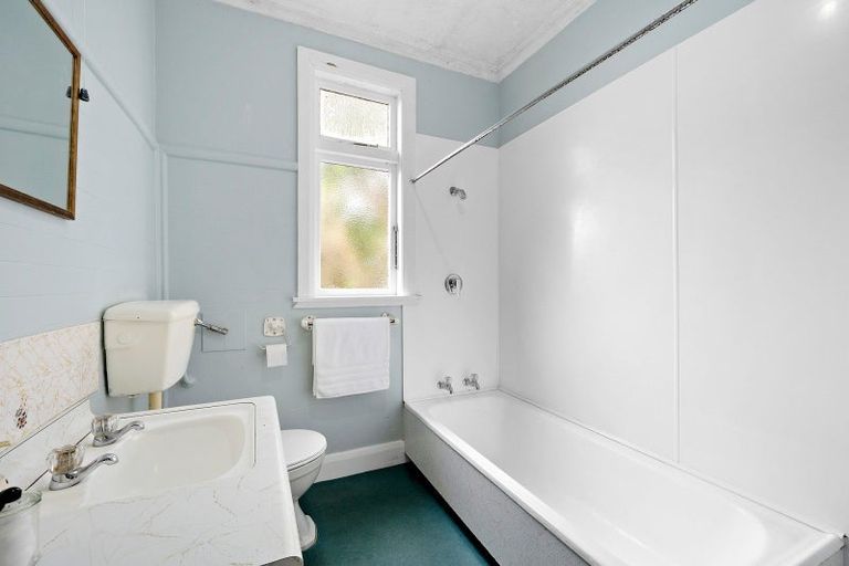 Photo of property in 7 Homebush Road, Khandallah, Wellington, 6035