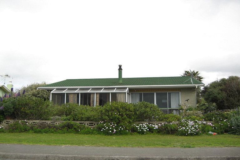 Photo of property in 100 Beach Road, Haumoana, 4102