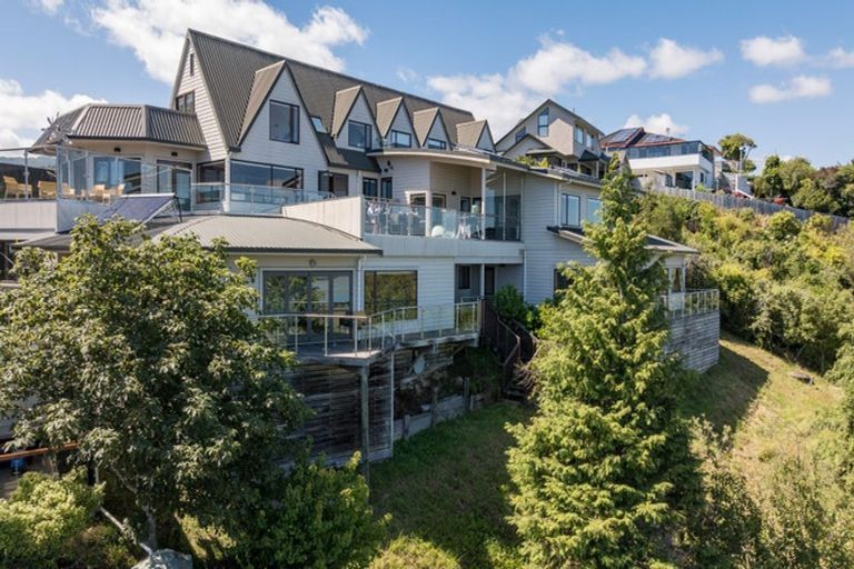 Photo of property in 320 Princes Drive, Britannia Heights, Nelson, 7010