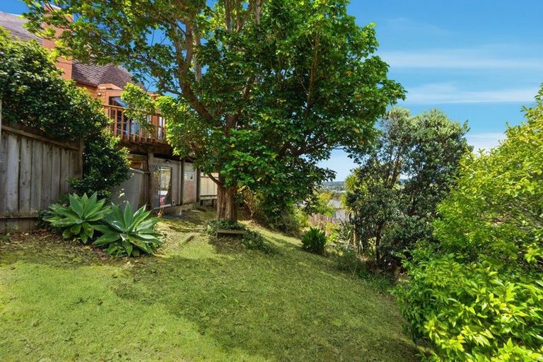 Photo of property in 272 Sturges Road, Henderson, Auckland, 0612