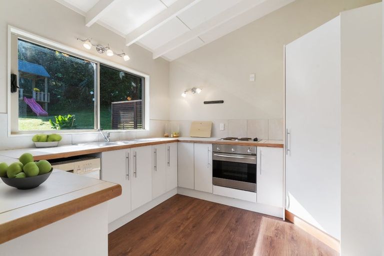 Photo of property in 91 Bays Road, Orere Point, Papakura, 2585