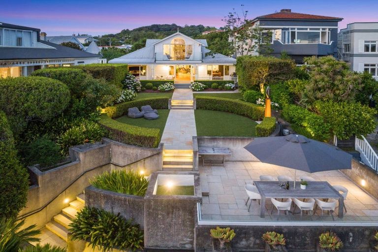 Photo of property in 11 King Edward Parade, Devonport, Auckland, 0624