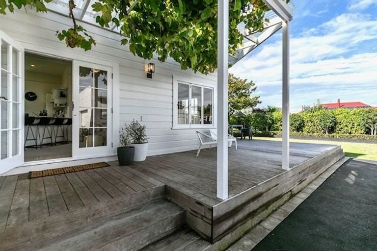 Photo of property in 26 High Street, Petone, Lower Hutt, 5012