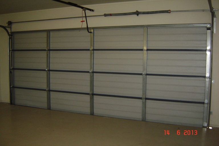 Photo of property in 76 Edgewater Drive, Pakuranga, Auckland, 2010