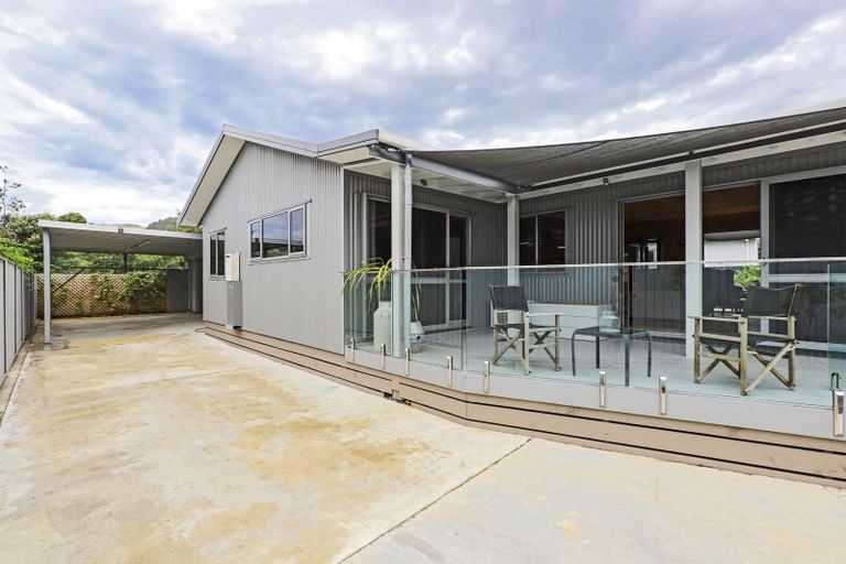 Photo of property in 4 John Ross Place, Kairakau, Havelock North, 4295