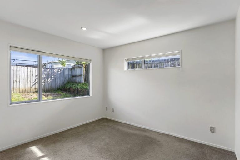 Photo of property in 15 Austin Brave Place, Favona, Auckland, 2024