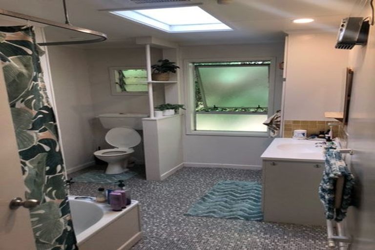 Photo of property in 5 Charlotte Avenue, Brooklyn, Wellington, 6021