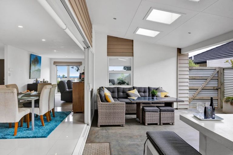 Photo of property in 16 Egmont Street, Patea, 4520