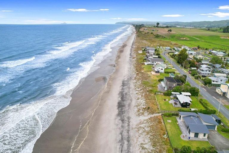 Photo of property in 17 Pukehina Parade, Pukehina, 3189