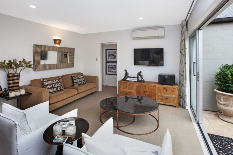 Photo of property in 121 Condell Avenue, Papanui, Christchurch, 8053