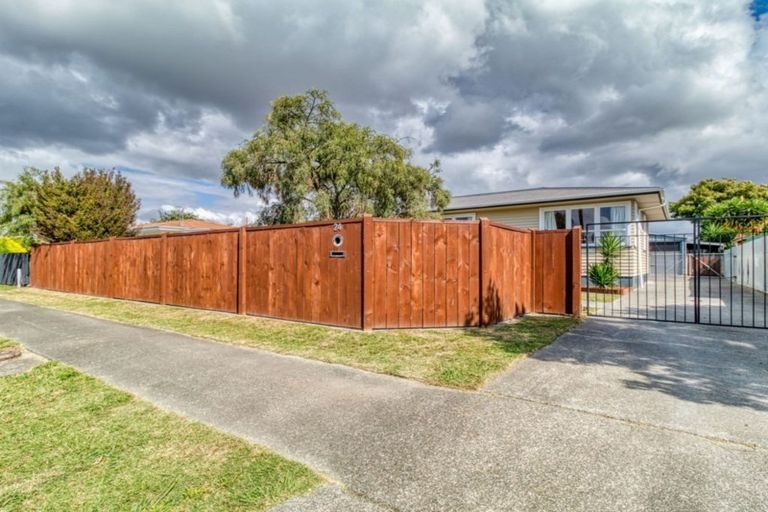 Photo of property in 24 Merton Crescent, Pirimai, Napier, 4112