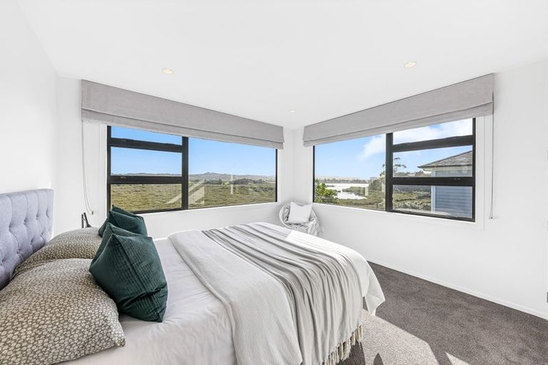 Photo of property in 8 Miran Lane, Red Beach, 0932