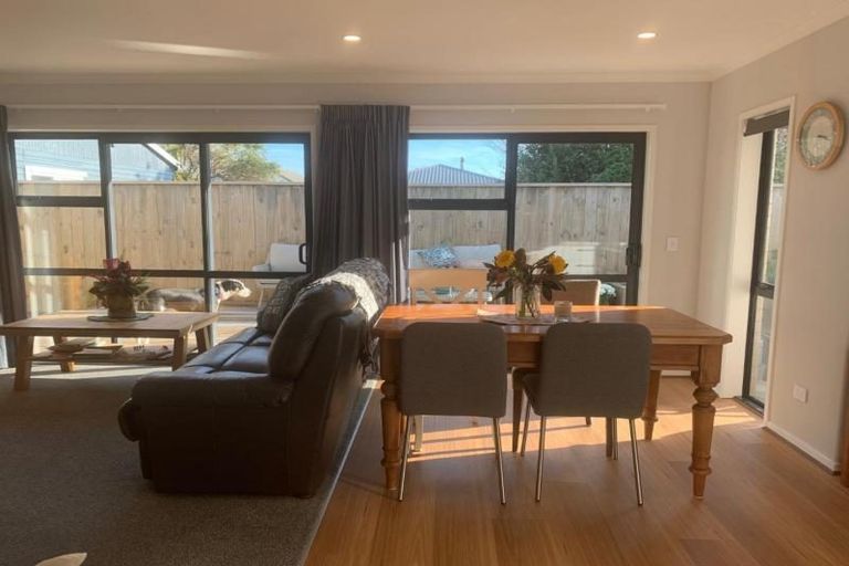 Photo of property in 25b Karaka Street, Merrilands, New Plymouth, 4312