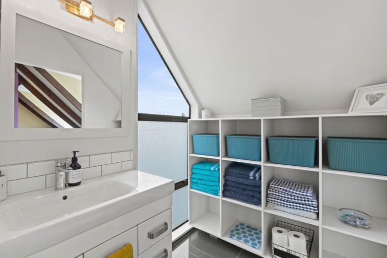 Photo of property in 42 Ikitara Road, Whanganui East, Whanganui, 4500