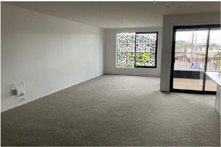 Photo of property in 203/2 Onepu Road, Kilbirnie, Wellington, 6022