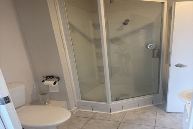 Photo of property in Terrace Tower Apartments, 1d/126 The Terrace, Wellington Central, Wellington, 6011