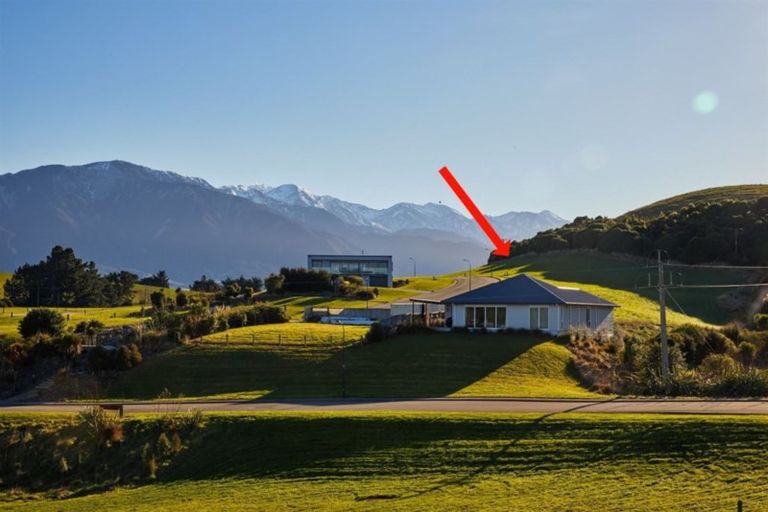 Photo of property in 11 Knowles Crescent, Kaikoura Flat, Kaikoura, 7371