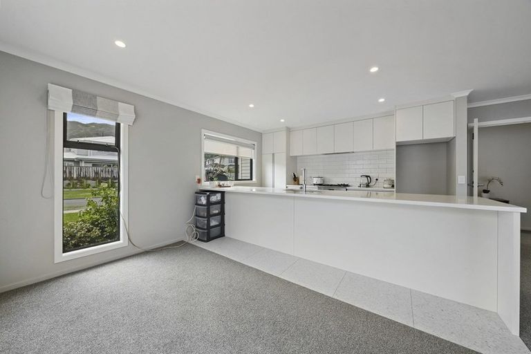 Photo of property in 11 Henrietta Maxwell Grove, Wainuiomata, Lower Hutt, 5014