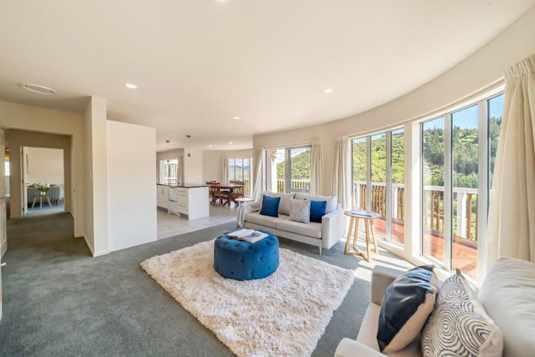 Photo of property in 23 Garrett Place, Riverstone Terraces, Upper Hutt, 5018