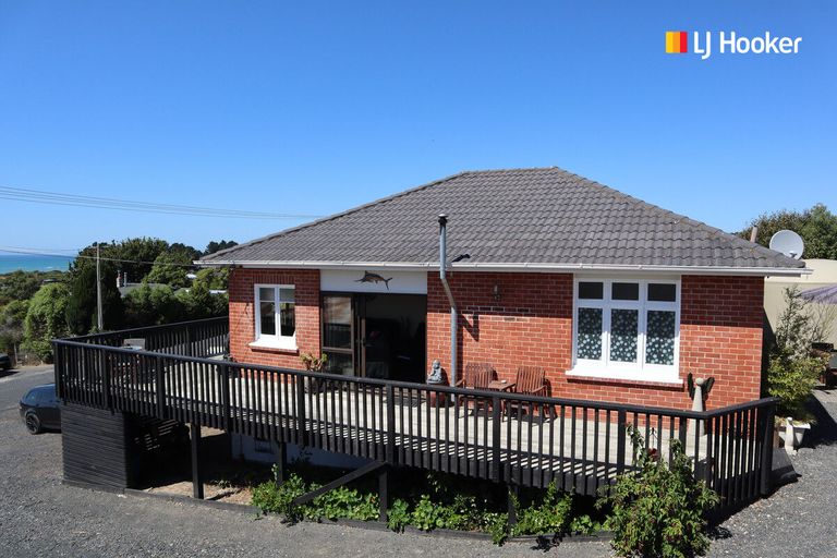 Photo of property in 12 Frances Street, Taieri Beach, Brighton, 9091