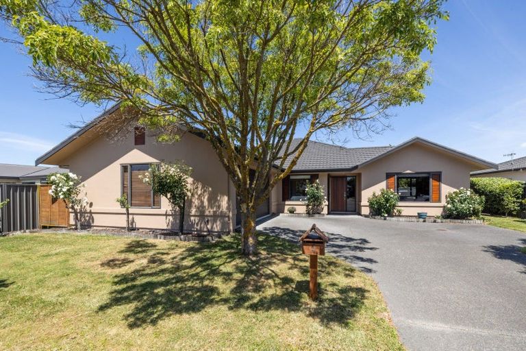 Photo of property in 4 Delta Mews Place, Clive, 4102