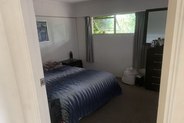 Photo of property in 2/13 Gretel Place, Hillcrest, Auckland, 0627