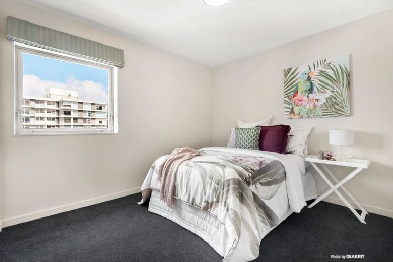 Photo of property in Montreaux Apartments, 10d/164 The Terrace, Wellington Central, Wellington, 6011