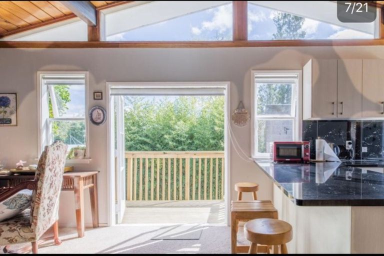 Photo of property in 4 Seaton Road, Murrays Bay, Auckland, 0630