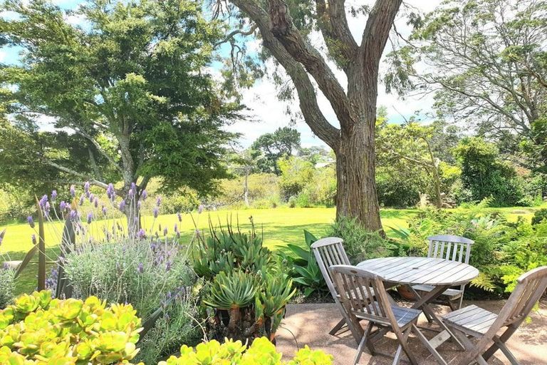 Photo of property in 30 Penfold Place, Henderson, Auckland, 0610