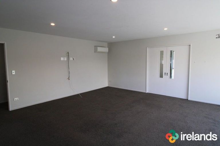 Photo of property in 7 Gosling Crescent, Halswell, Christchurch, 8025