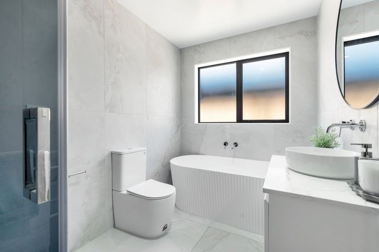 Photo of property in 16 Wooing Tree Avenue, Cromwell, 9310