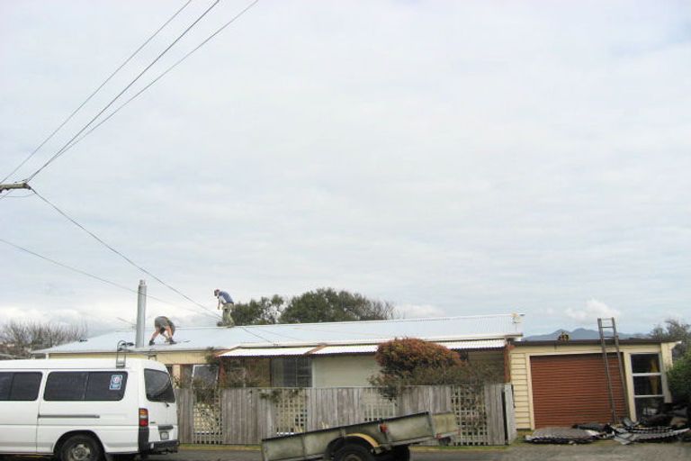 Photo of property in 30 Simons Street, Moturoa, New Plymouth, 4310