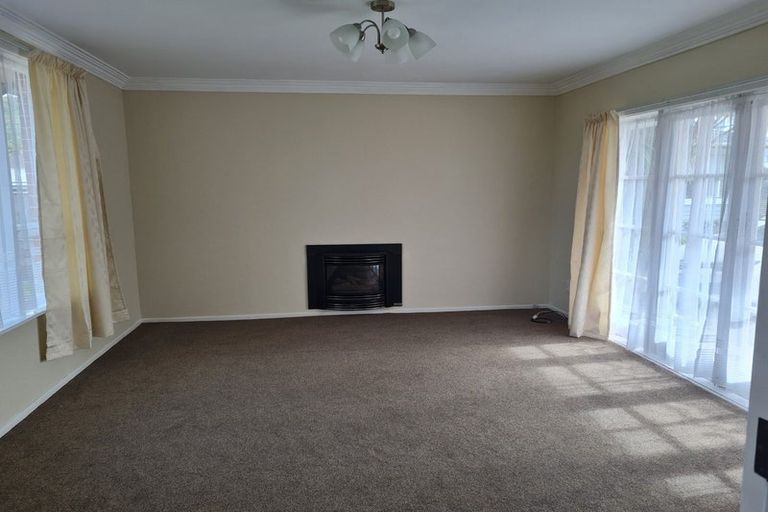Photo of property in 15 Charles Street, Clouston Park, Upper Hutt, 5018