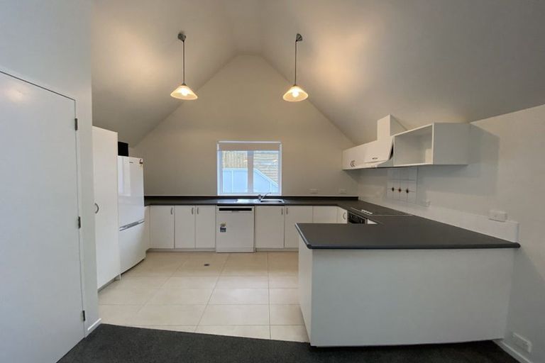 Photo of property in Pirie Street Townhouses, 22/35 Pirie Street, Mount Victoria, Wellington, 6011