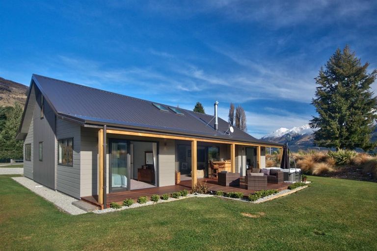 Photo of property in 9 Precipice Lane, Glenorchy, 9372