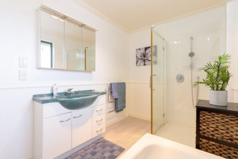 Photo of property in 101 Parnell Heights, Kelvin Grove, Palmerston North, 4414