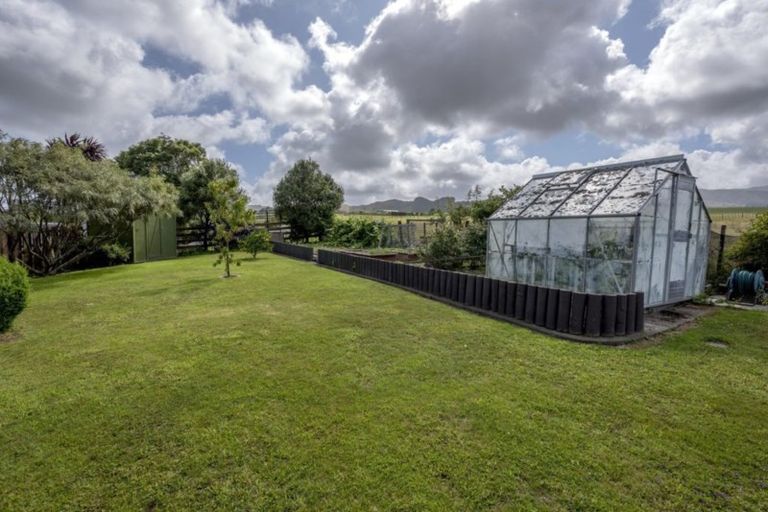 Photo of property in 28 Brandon Street, Otaki, 5512