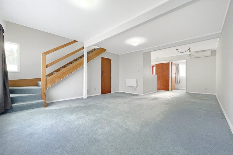 Photo of property in 26a Viewmont Drive, Harbour View, Lower Hutt, 5010