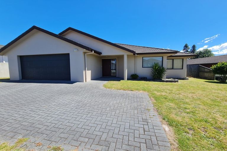 Photo of property in 4 Owhatiura Drive, Lynmore, Rotorua, 3010