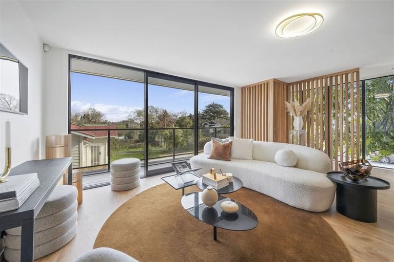 Photo of property in 1/6 Princes Street, Northcote Point, Auckland, 0627