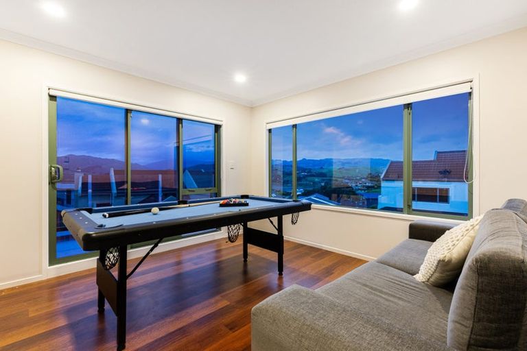 Photo of property in 12 Bowsprit Way, Whitby, Porirua, 5024