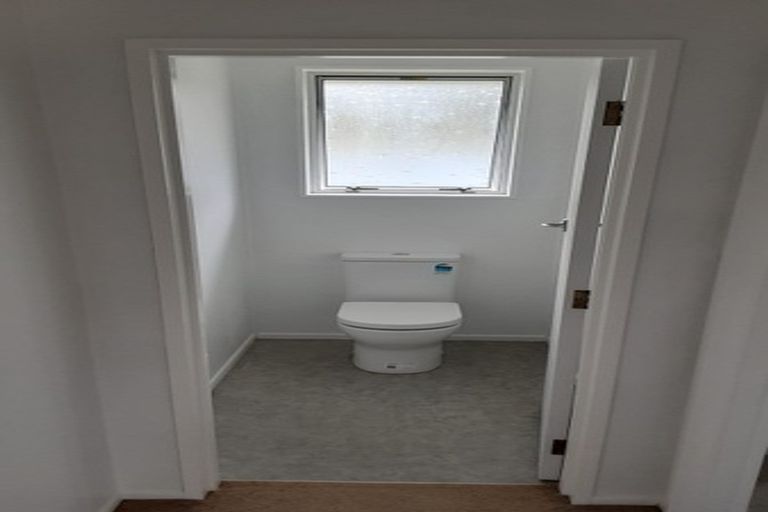 Photo of property in 2/306 Wellington Road, Wainuiomata, Lower Hutt, 5014