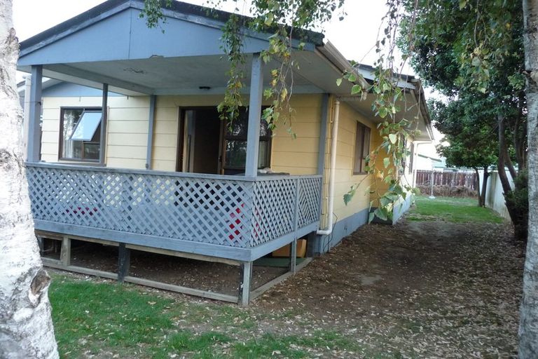 Photo of property in 2/10 Burundi Avenue, Clendon Park, Auckland, 2103