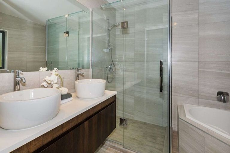 Photo of property in 120d Fairview Avenue, Fairview Heights, Auckland, 0632