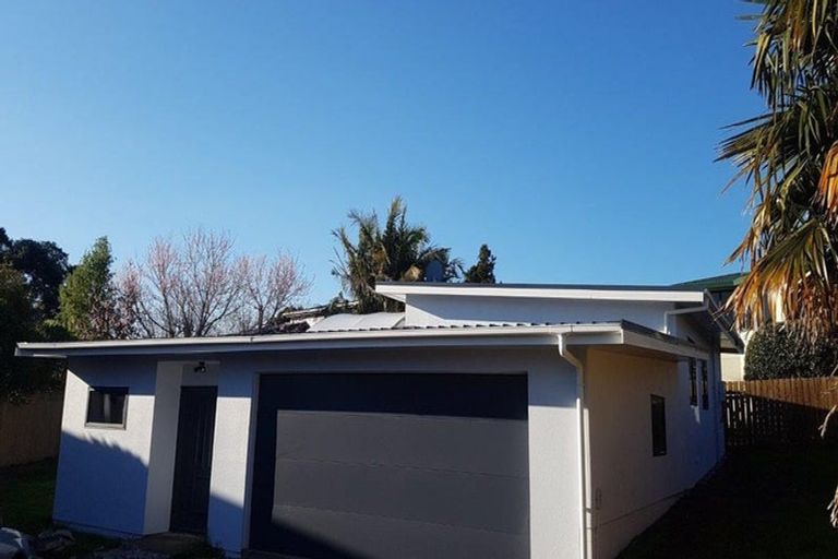 Photo of property in 4 Kowai Grove, Omokoroa, 3114