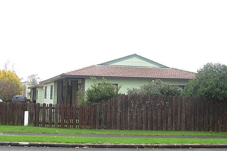 Photo of property in 2/2 Jutland Road, Manurewa, Auckland, 2102